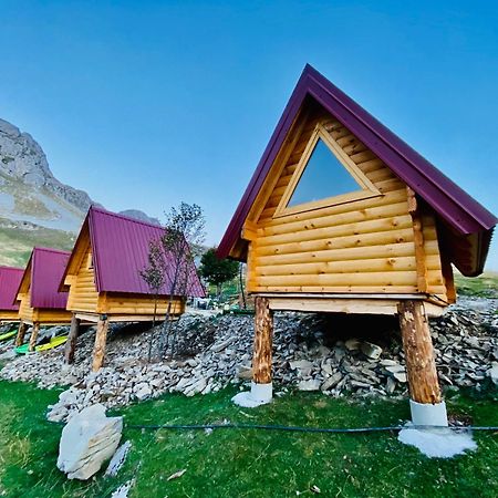 Kapetanovo Jezero Bungalov Bed and Breakfast Podgorica Exterior foto